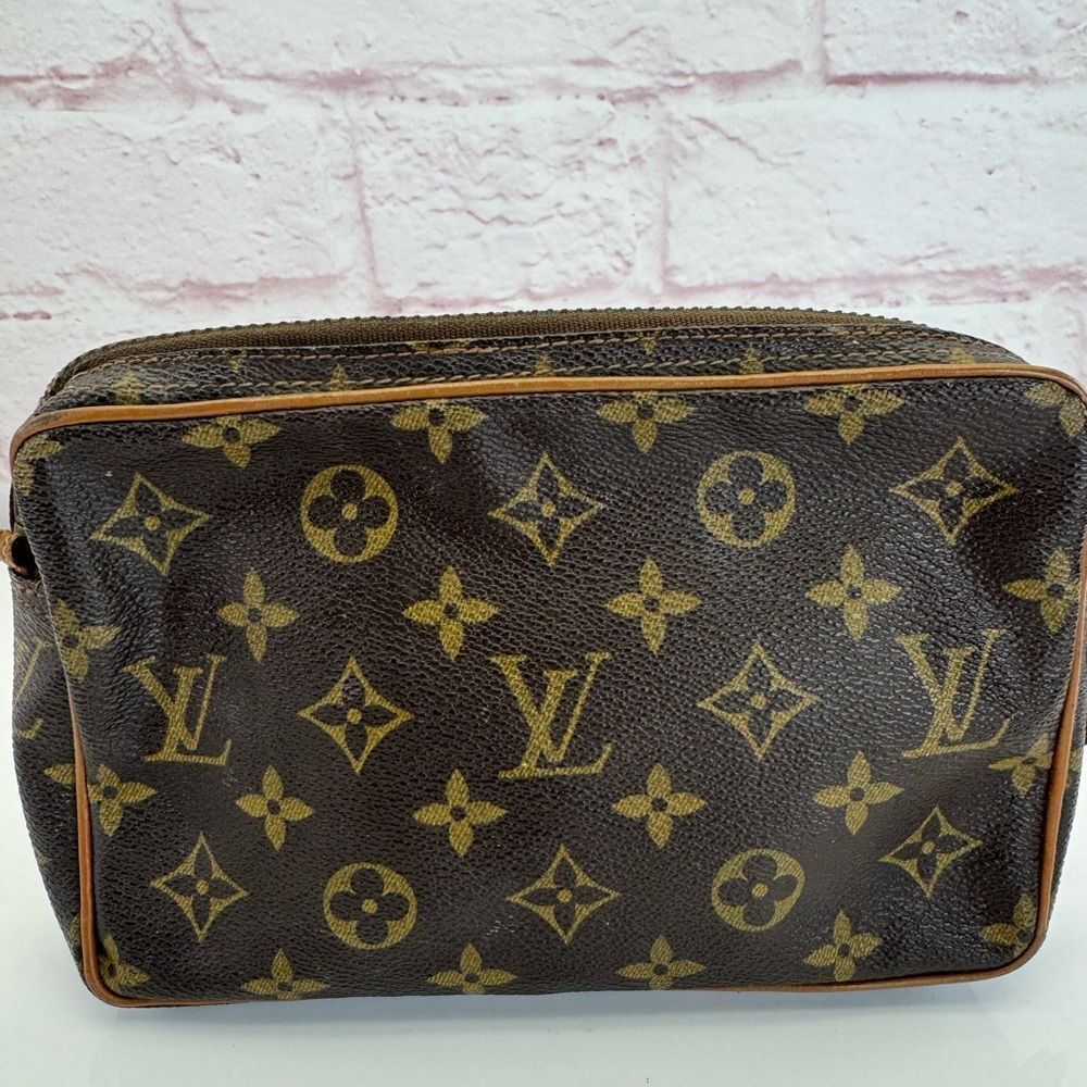 Vintage Louis Vuitton Monogram Toiletry Cosmetic Pouch Clutch - Picture 3 of 13